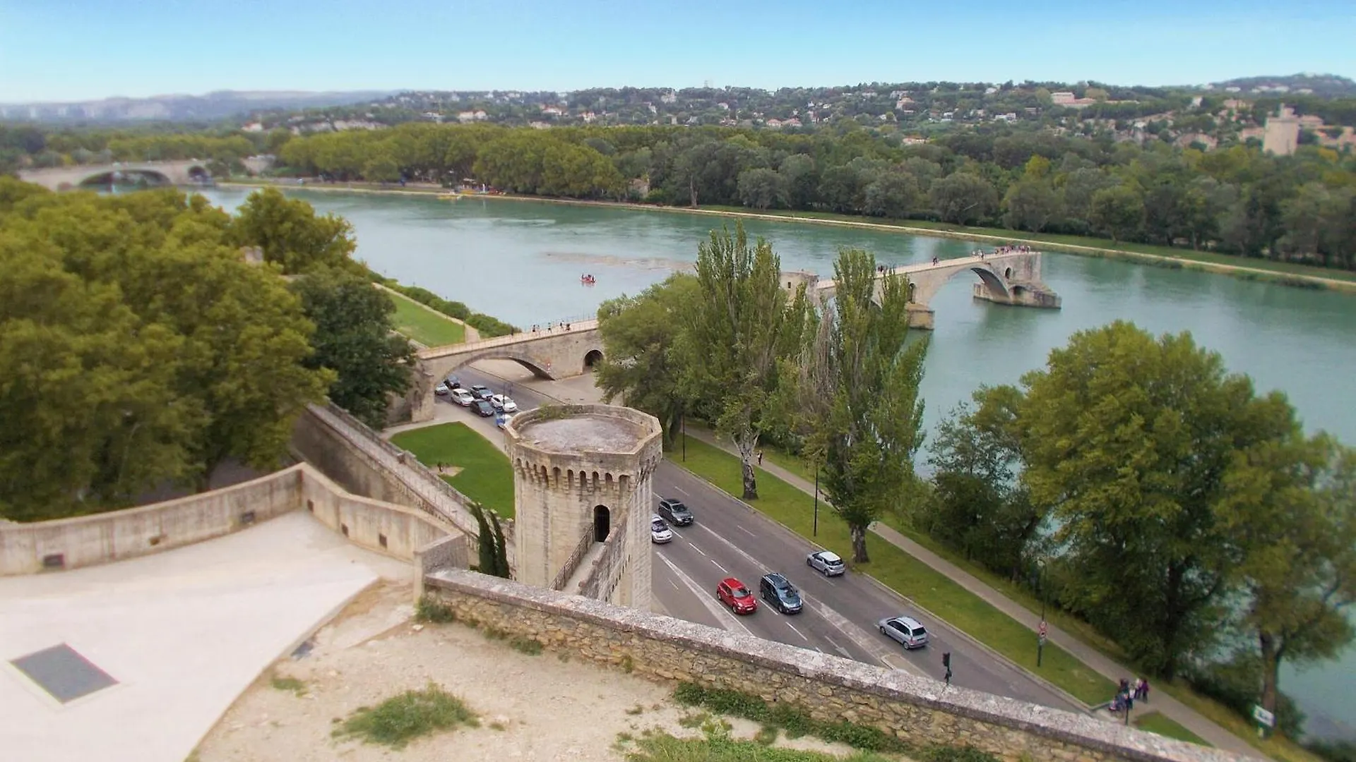 Awesome Apartment In Morieres-Les-Avignon