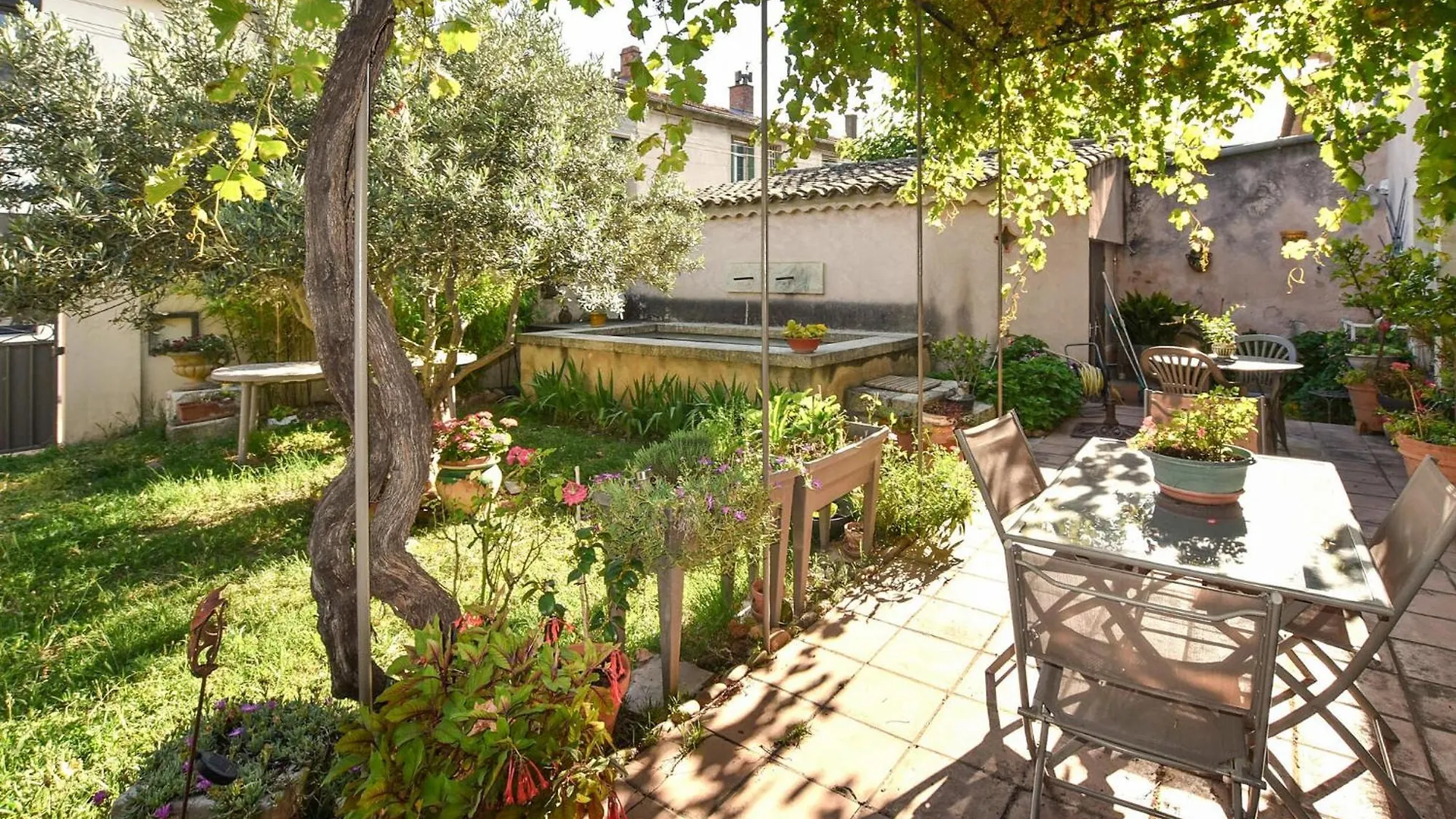 Awesome Apartment In Morieres-Les-Avignon